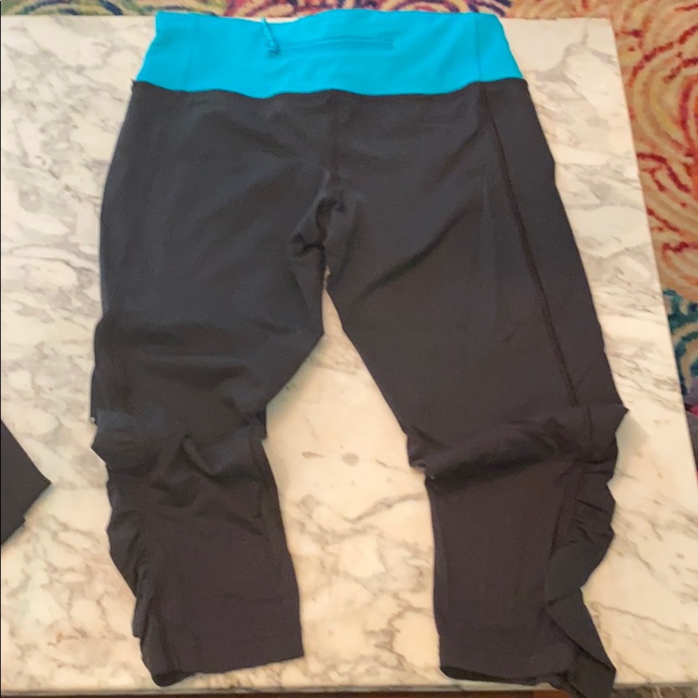 Lululemon running crop